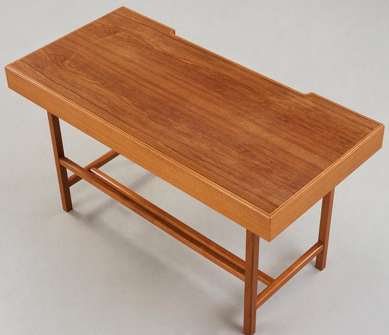 Josef Frank, skrivbord, "Schatullskrivbordet", Firma Svenskt Tenn, före 1985, modell 1022.