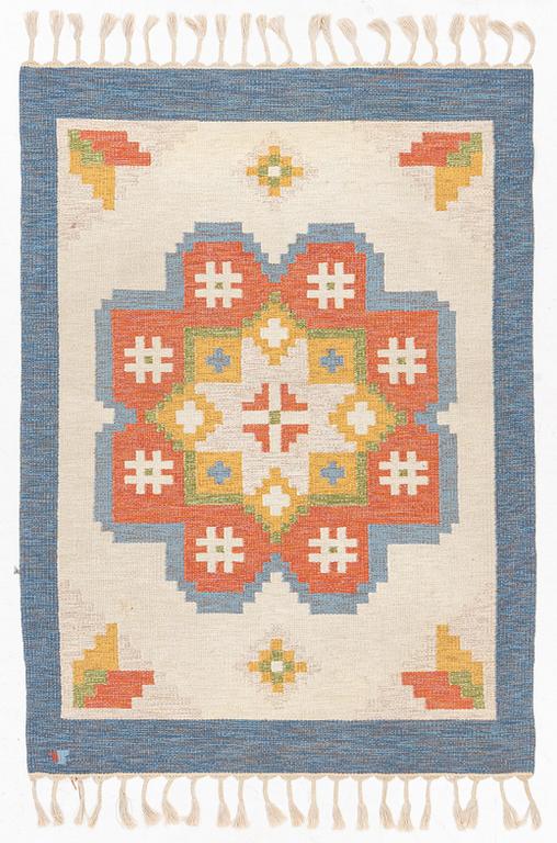 Erik Lundberg a carpet 'Lister' flat weave c. 193 x 140 cm Vävaregården Eringsboda signed V.