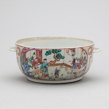 TERRIN, porslin, Kina, Qianlong 1736-95.