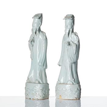 Figuriner, ett par, porslin. Qingdynastin, Qianlong (1736-95).