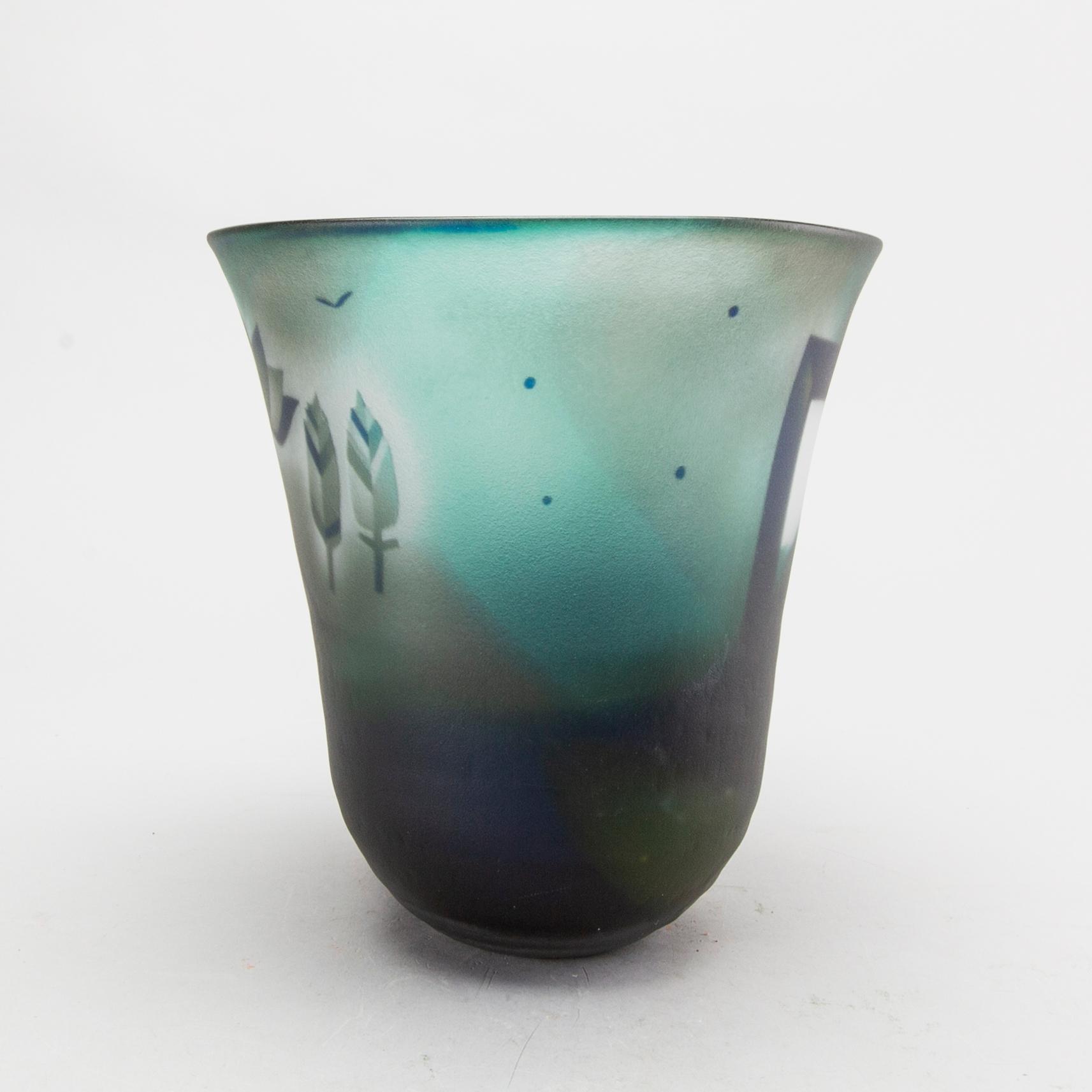 BERTIL VALLIEN, a glass bowl, for Kosta, unique, signed.