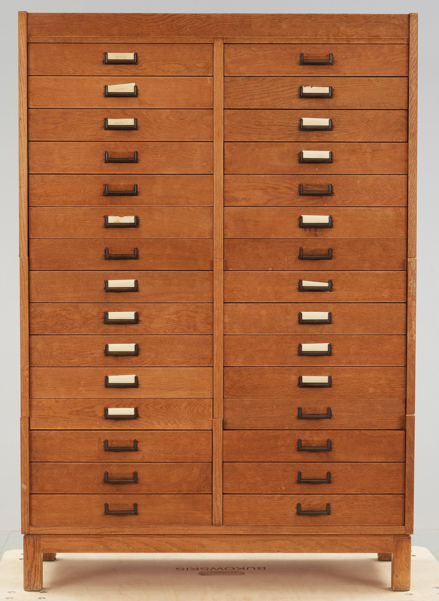 ARKIVSKÅP, 1930/40-tal.