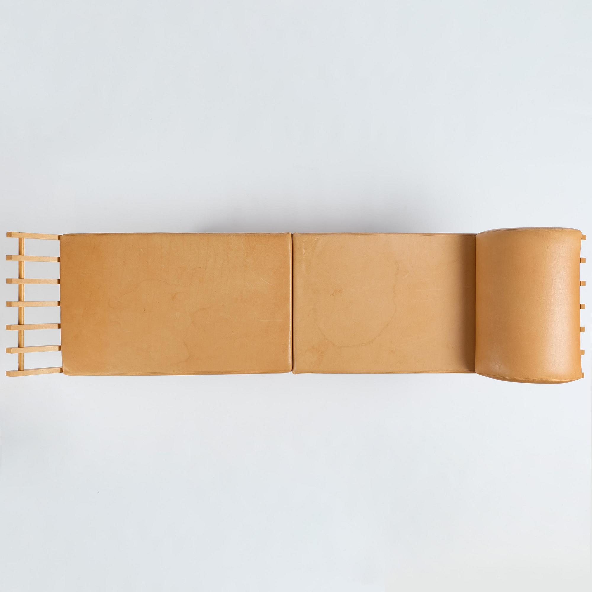 Jonas Bohlin, a "Concave" daybed, Källemo, Värnamo, post 1983.