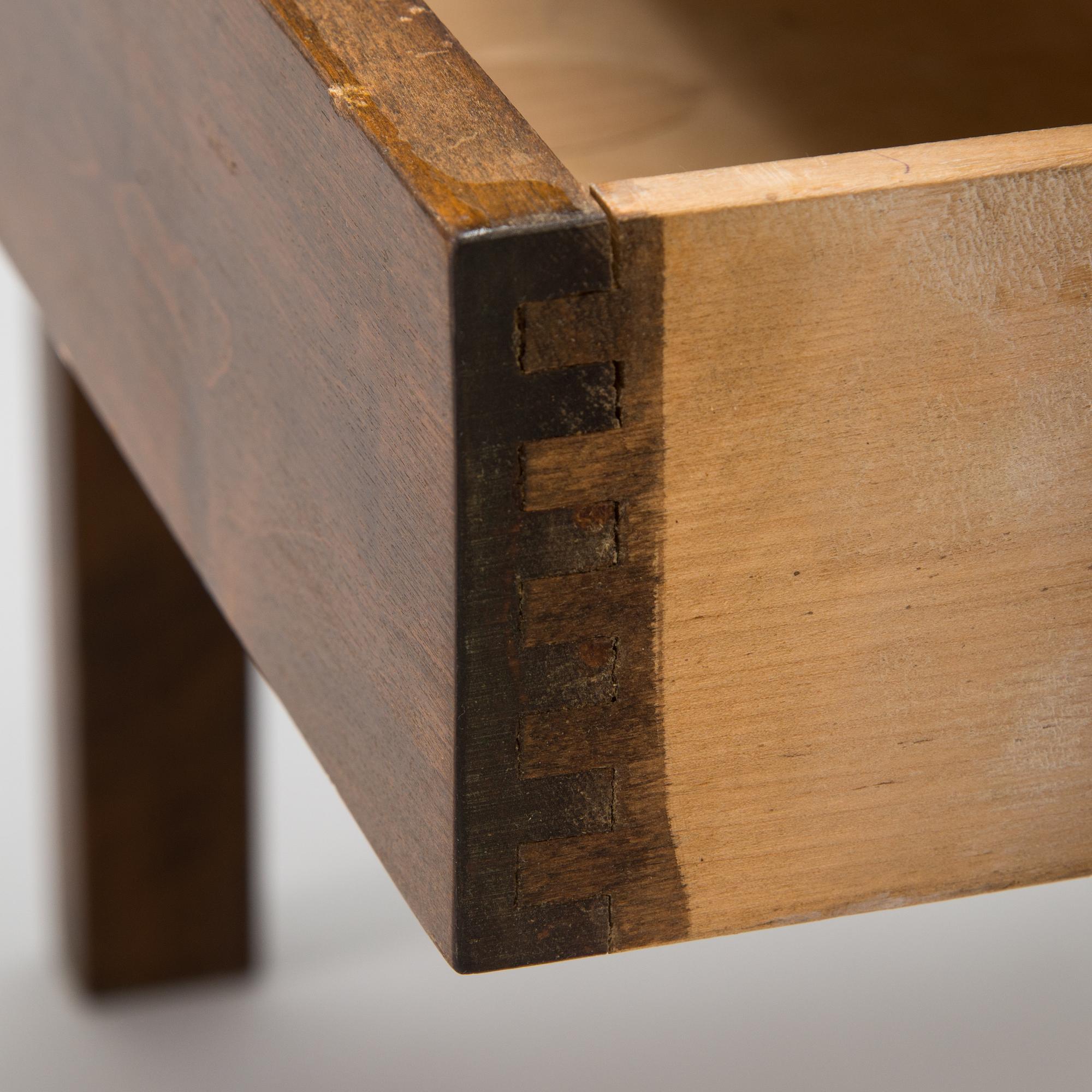 Alvar Aalto, pöytä, malli 87, O.Y. Huonekalu-ja Rakennustyötehdas A.B 1900-luvun puoliväli.