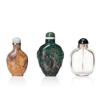 1141. Snusflaskor, tre stycken, sten. Qingdynastin.