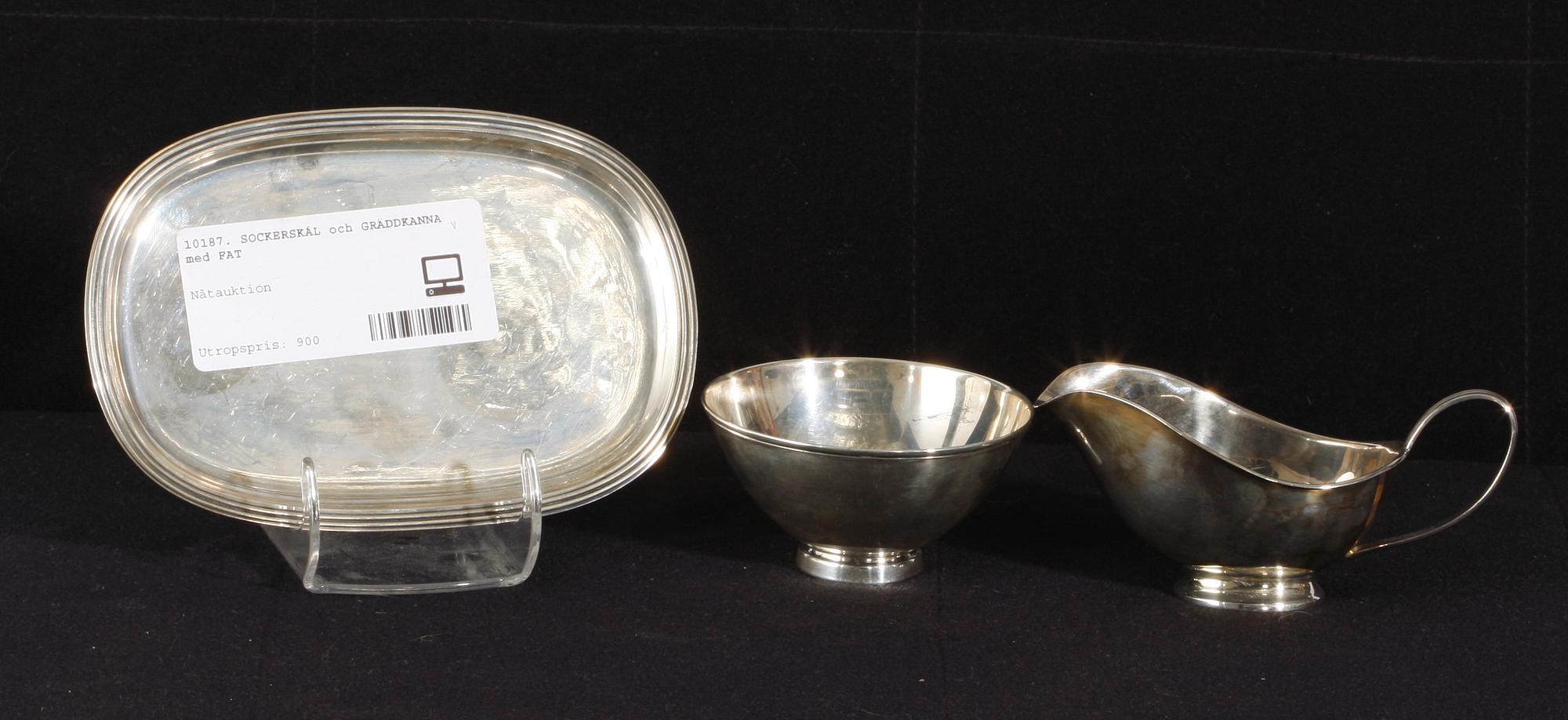 SOCKERSKÅL och GRÄDDKANNA med FAT, Silver, b.la C.G. Hallberg, 1950-tal.