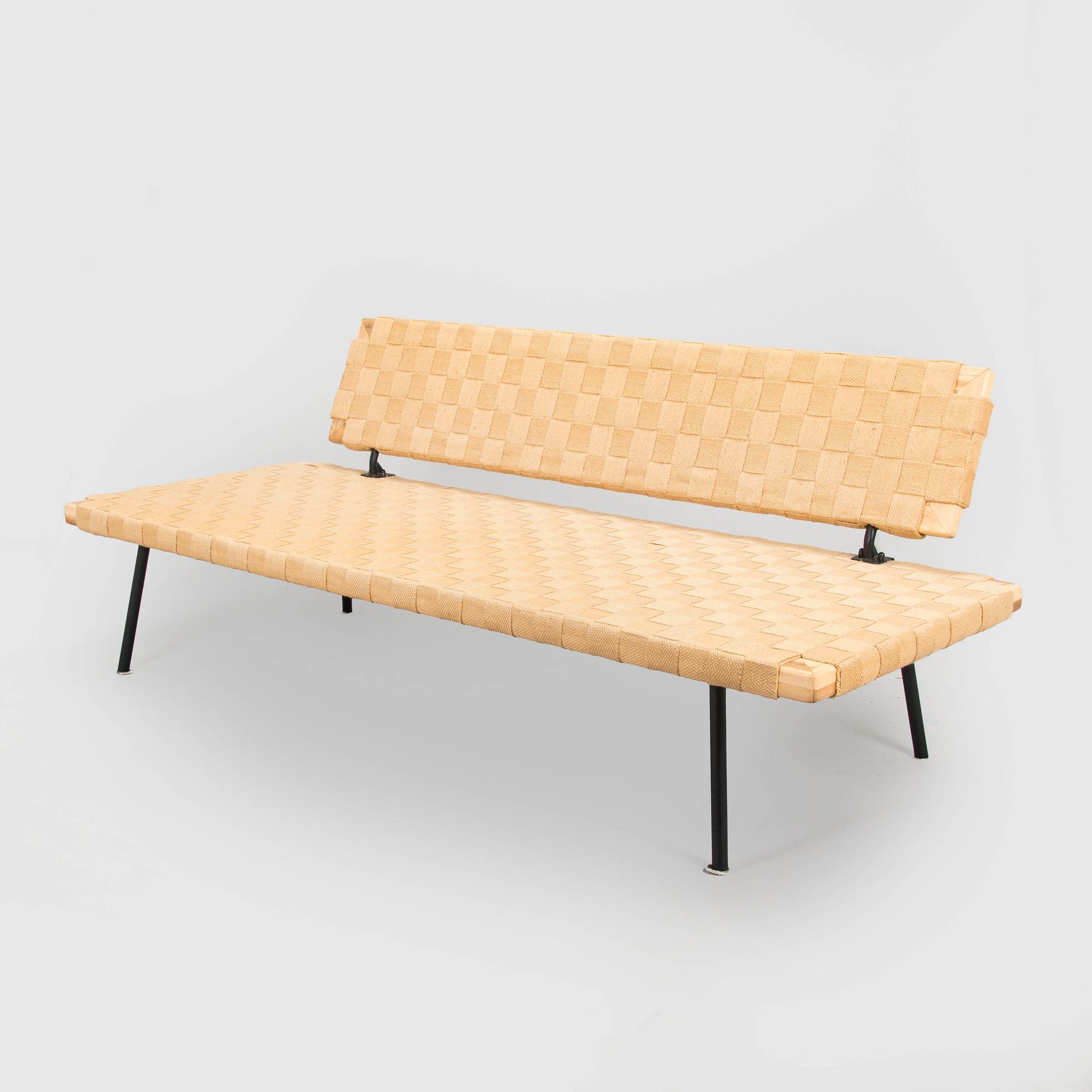 Ilse Crawford, sohva/päiväpeti, "Sinnerlig", IKEA. 2000-luku.