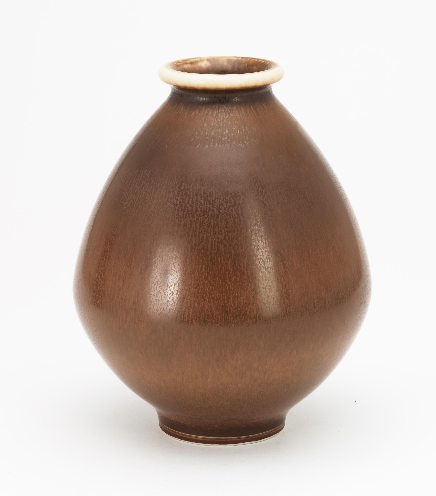 A Berndt Friberg stoneware vase, Gustavsberg studio 1965.