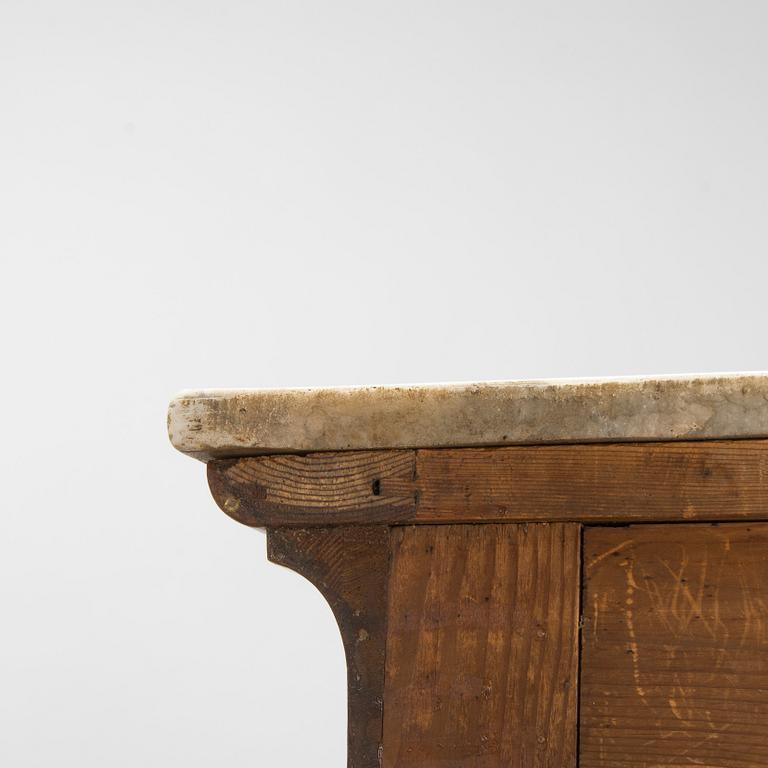 A late 19th century chiffonier.