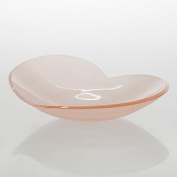 Gunnel Nyman, A glass bowl model 'GN 51', osigned.