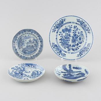 Three small plates and one plate in blue and white, Qing dynasty, 18th and 19th cenutry.