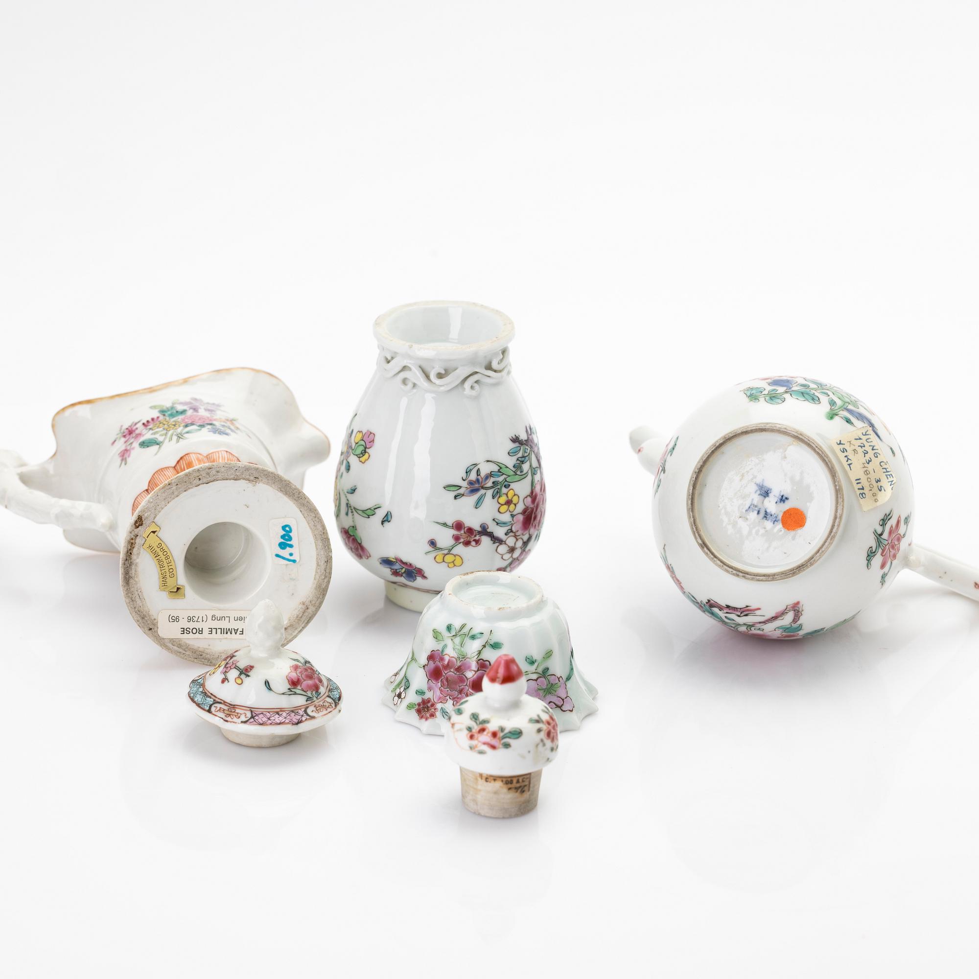 A group of two jugs, a cup and a jar with cover, famille rose porcelain, China, Qing dynasty, 18th century.