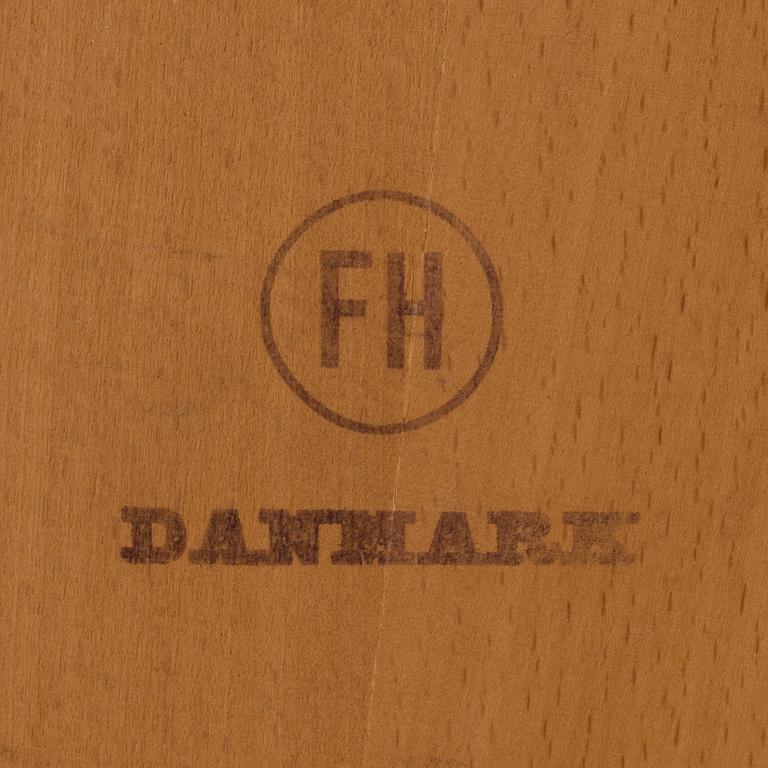 Arne Jacobsen, Table, model 3601, Fritz Hansen, Denmark.