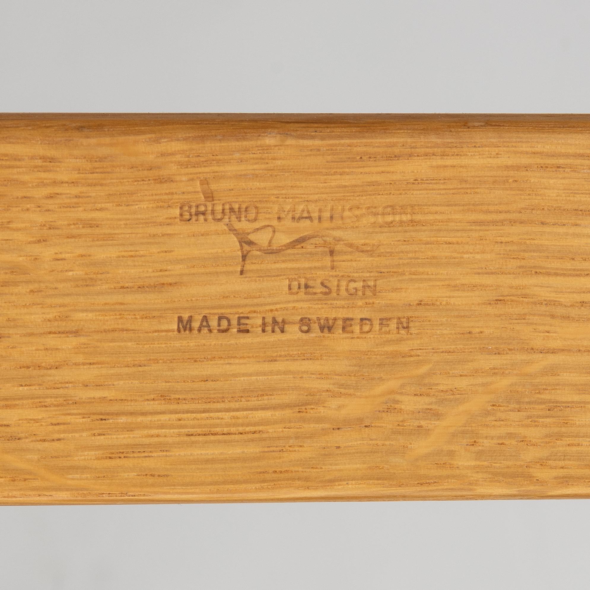Bruno Mathsson, a pair of 'Eva' armchairs, Firma Karl Mathsson, Värnamo, 1973.