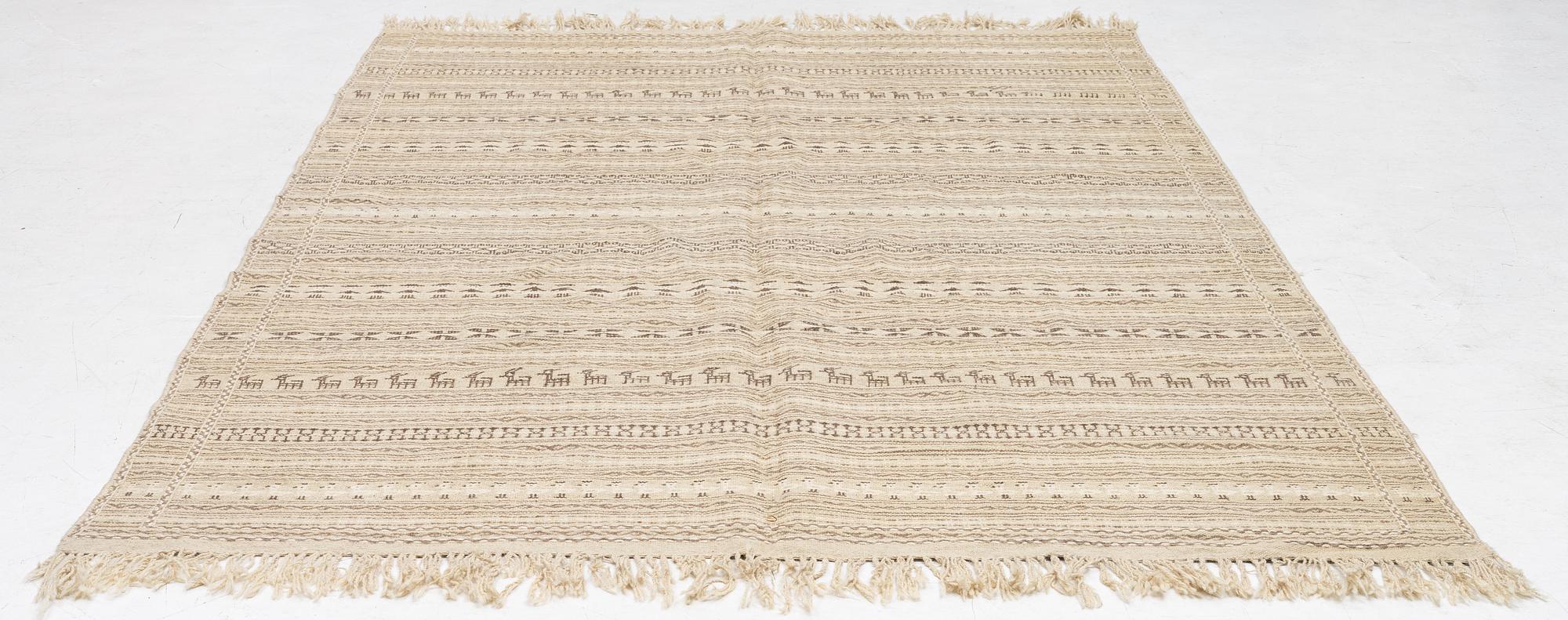 Kelim, India, approx. 305 x 190 cm.