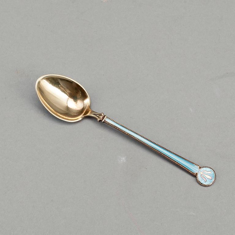 MOCKASKEDAR, 12 st, sterling silver, emalj, David Andersen, Oslo. Tot ca 100 gram.