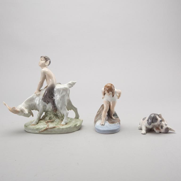 FIGURINER 3 st Royal Copenhagen varav en signerad porslin Danmark 1900-talets andra hälft.