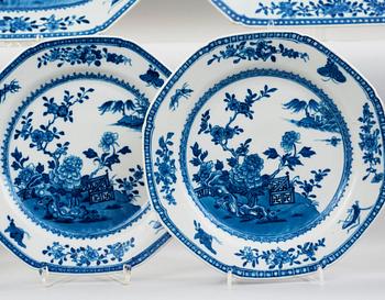 A blue and white dinner service, Qing dynasty, Qianlong (1736-95).