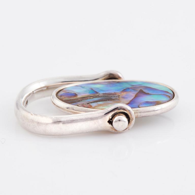 Vivianna Torun Bülow-Hübe, a sterling silver and mother-of-pearl ring, Jakarta, Indonesia.