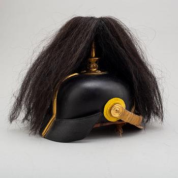 HJÄLM, svensk, m/1886 för dragonofficer, med plym.