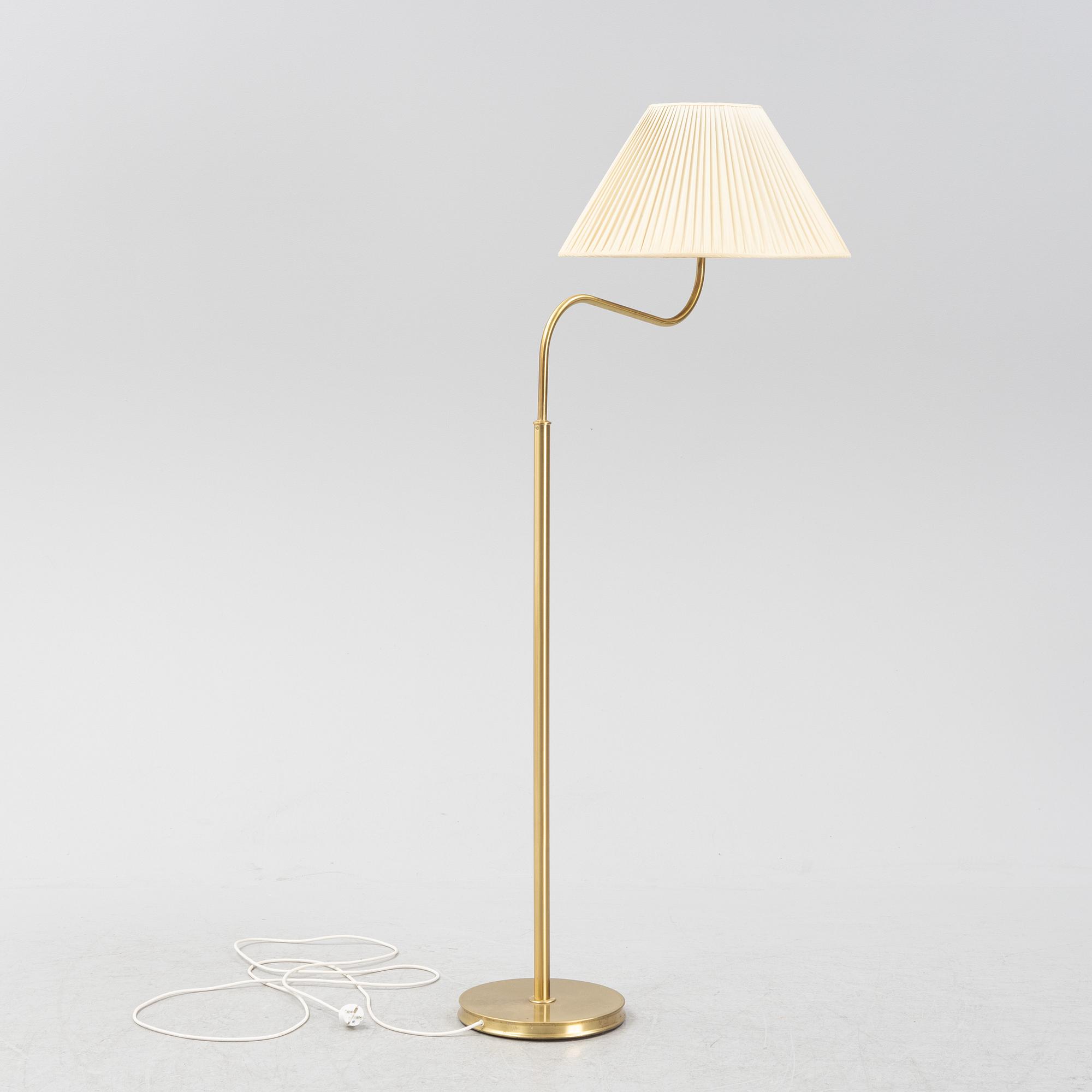 Josef Frank, golvlampa, modell 2368, "Stora Kamelen", Firma Svenskt Tenn.