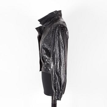 JACKA, Yves Saint Laurent.