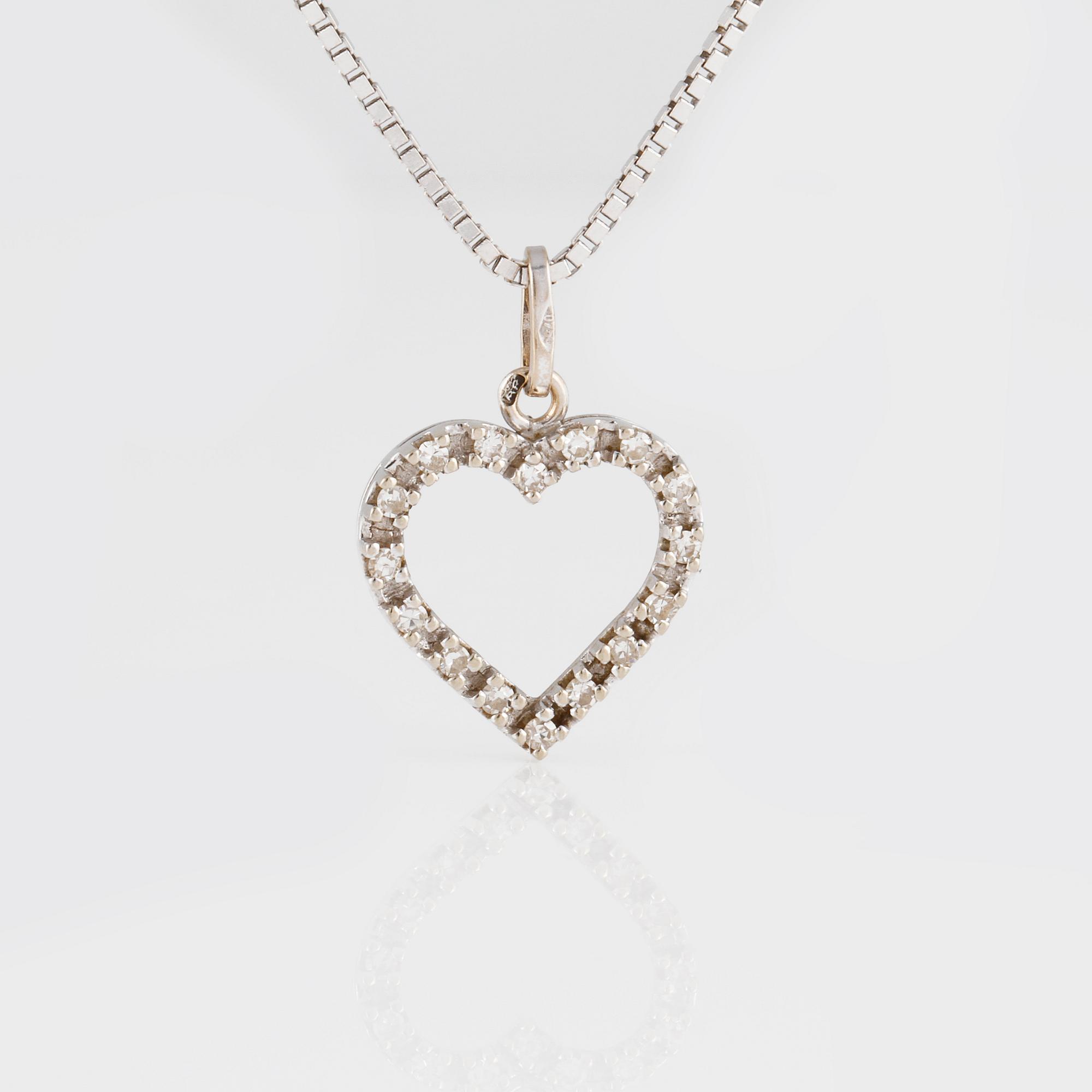 HÄNGE, 18K vitguld med åttkantslipade diamanter. Vikt 5,2 gram.