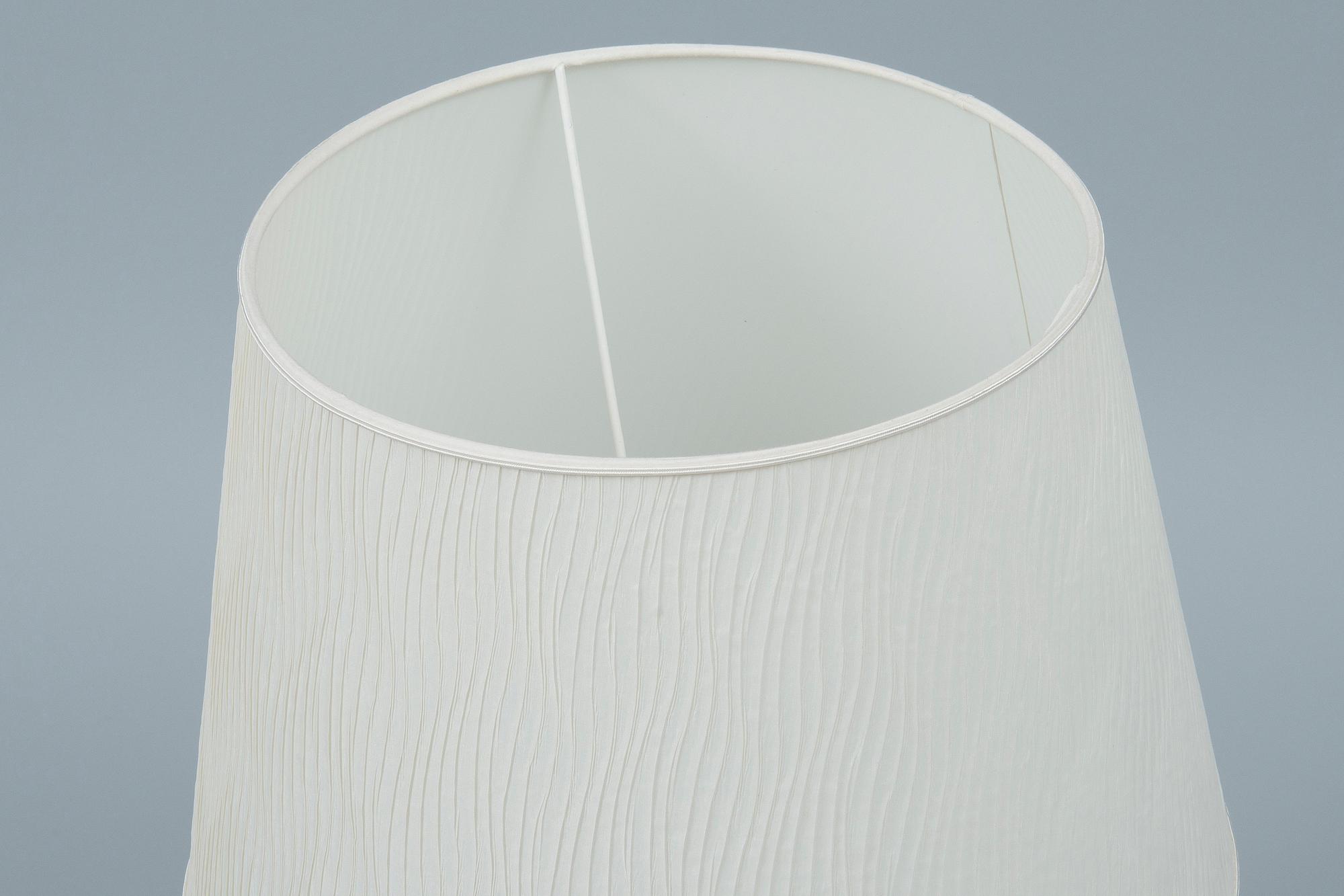 Lisa Johansson-Pape, BORDSLAMPA.