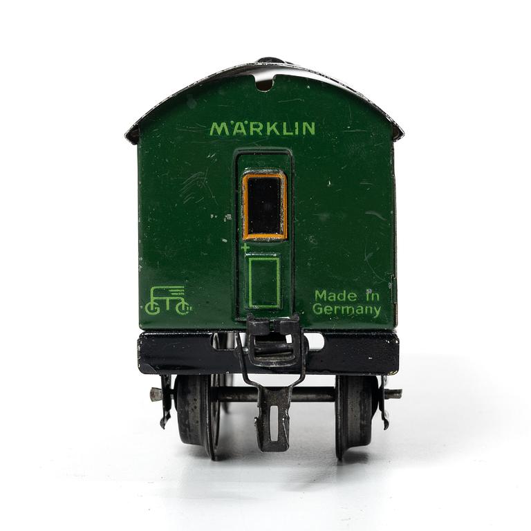 Märklin, 18 carriages and accessories, Germany, 1930s. 0 gauge.