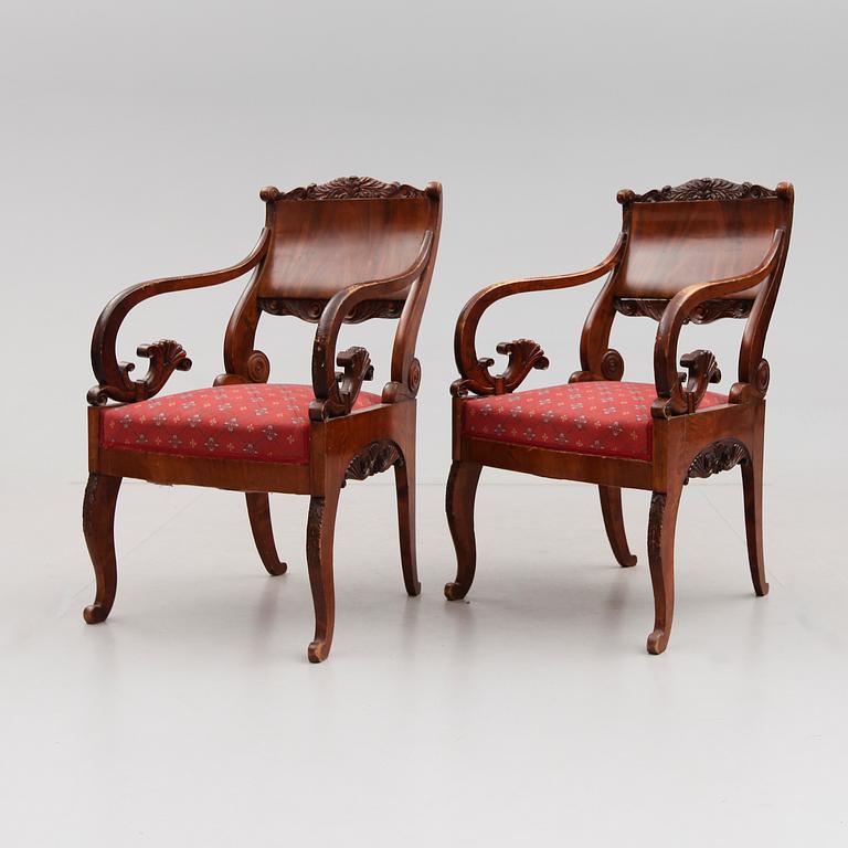 KARMSTOLAR, 1 par, Baltikum, 1800-talets första hälft.