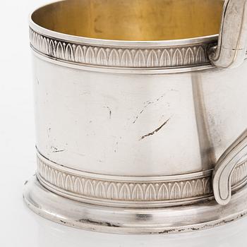 K. Fabergé, teglashållare, ett par, silver, stämplade med hovleverantörsmärke, Moskva 1908-17.