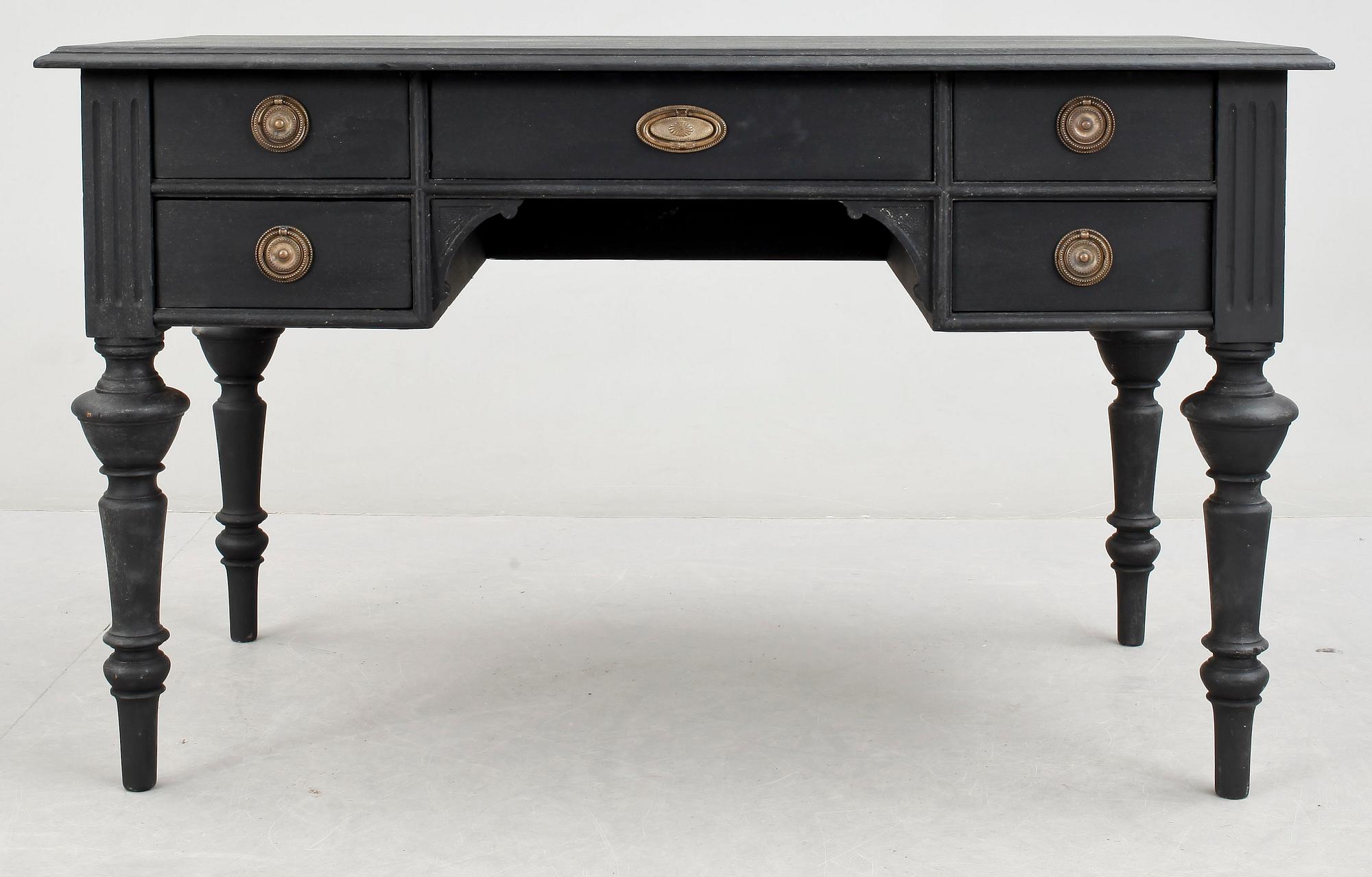 SKRIVBORD, nyrenässans, 1800-talets slut.