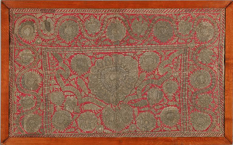 BONAD, DUK SAMT TYGFRAGMENT, orientaliska, 1800-/1900-tal.