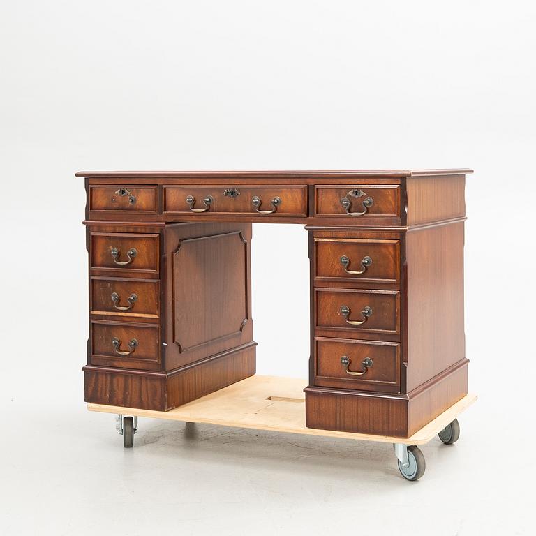 Desk, England, second half of the 20th century.