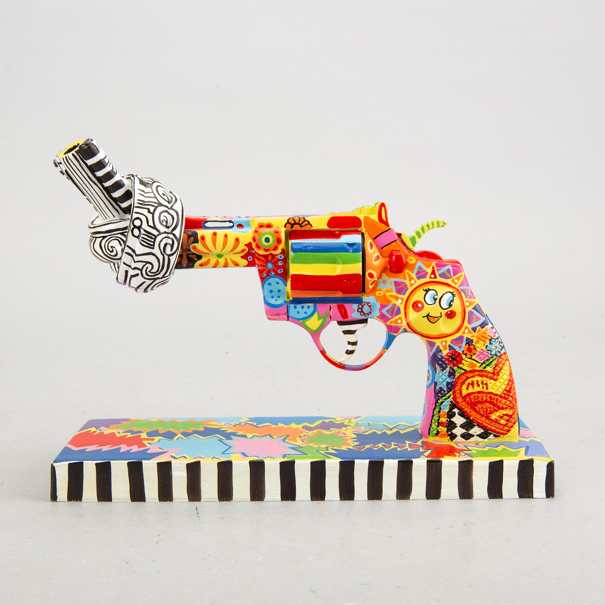 Carl Fredrik Reuterswärd, Non-Violence Project Foundation skulptur 2014.
