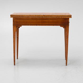 A birch card table, 19th Century.