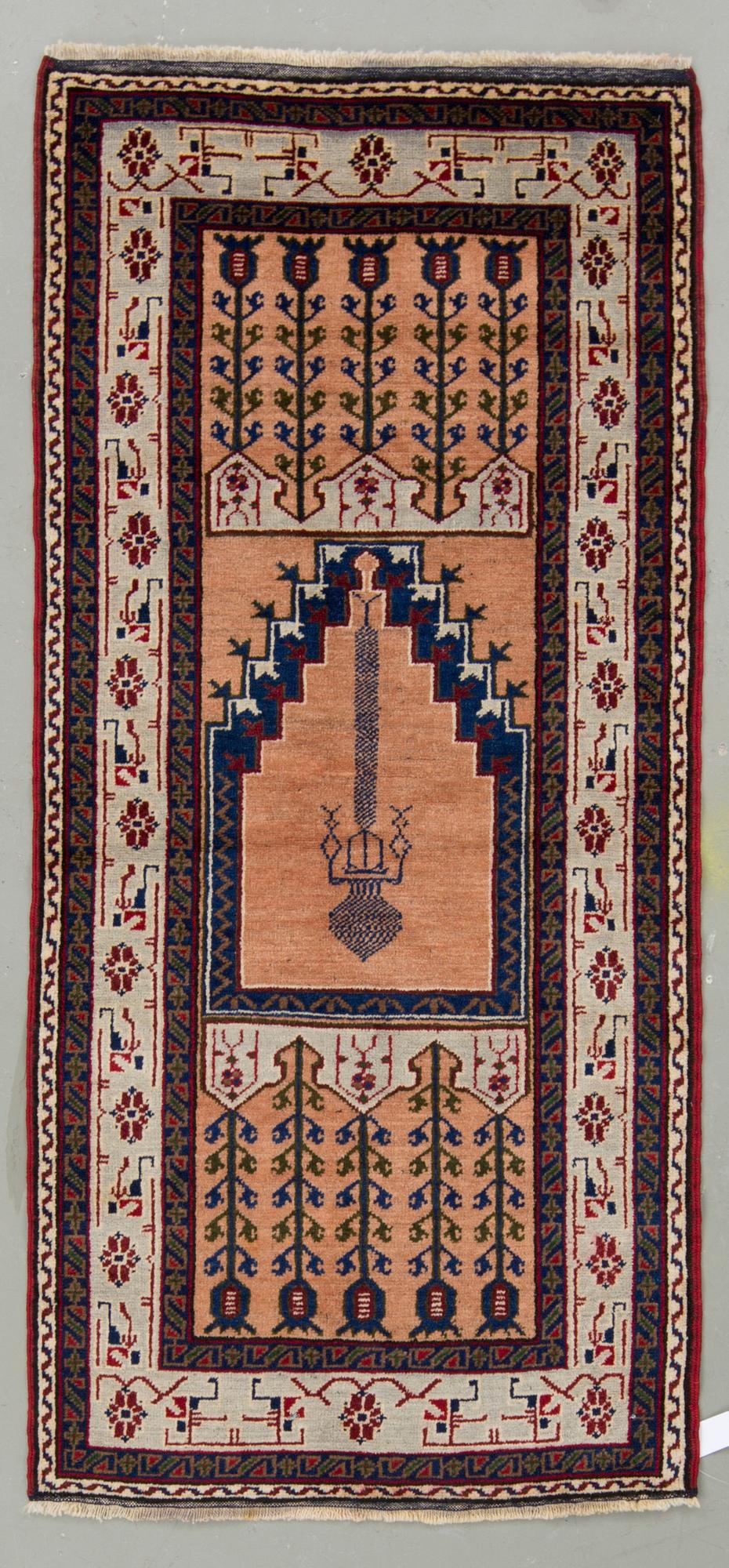 MATTA, möjligen Kayseri. Ca 196x90 cm.