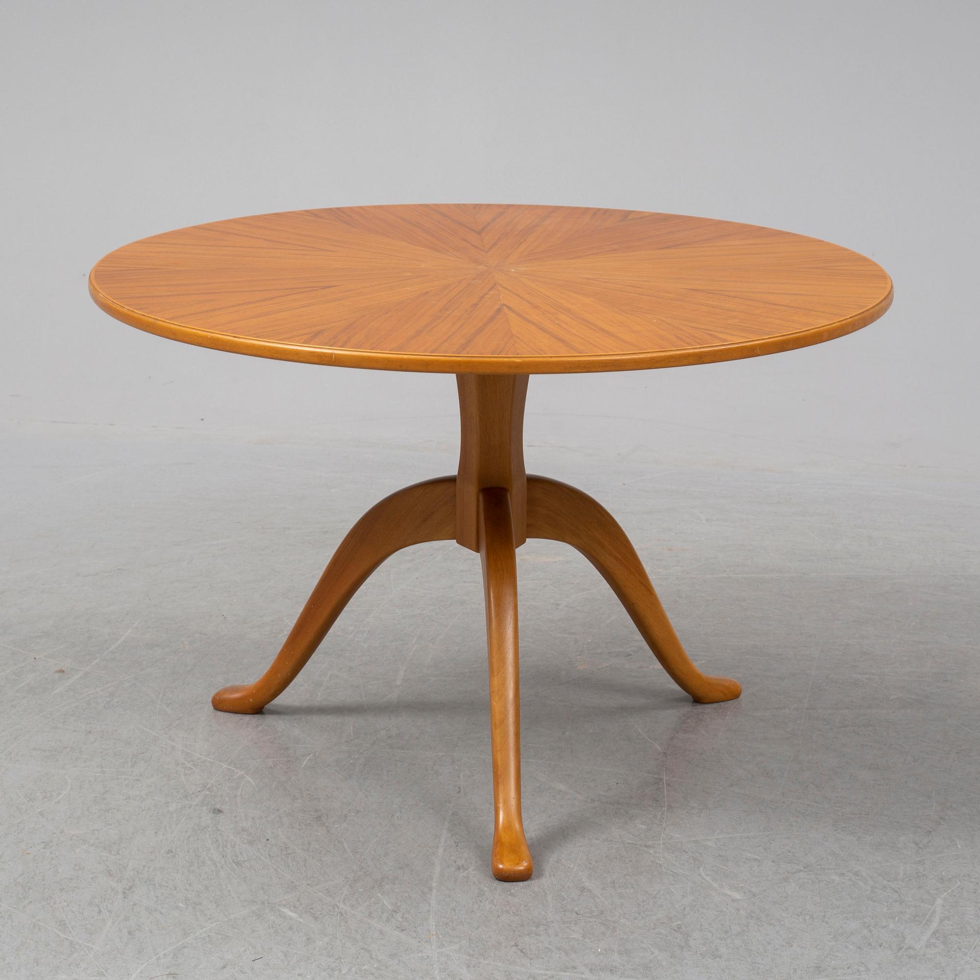 CARL MALMSTEN, a 'Berg' coffee table.