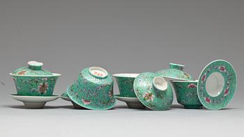 SKÅLAR med LOCK på FAT, 4 st, porslin, Kina, 1900-tal.