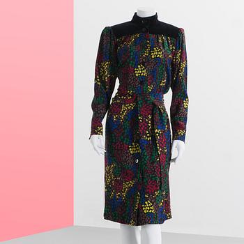 KLÄNNING, Yves Saint Laurent, storlek 40.