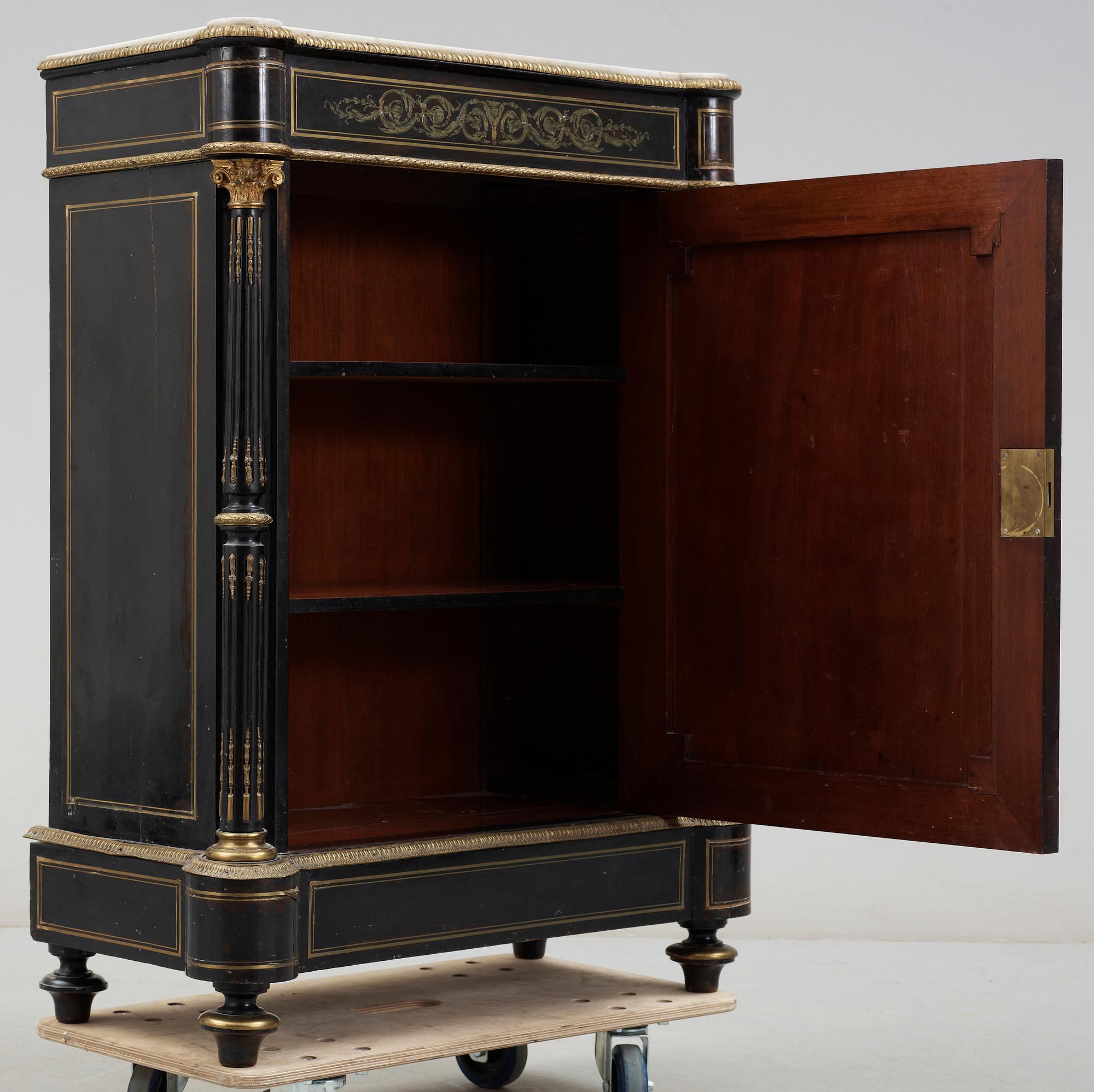 SKÅP, Louis XVI-stil, 1800-talets senare hälft.