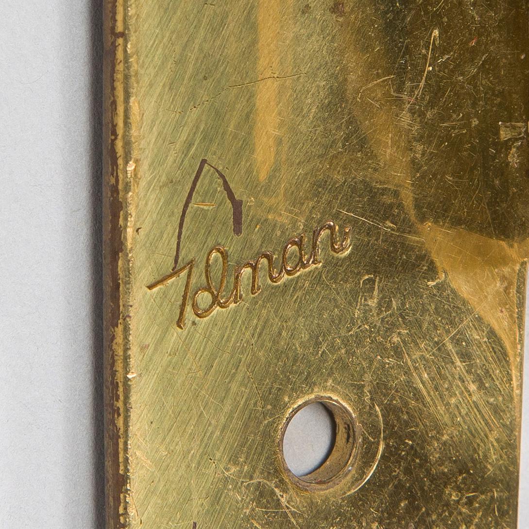 A mid-20th century wall light.