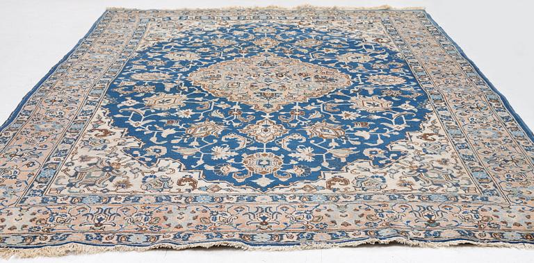 Carpet, approx. 355 x 240 cm.