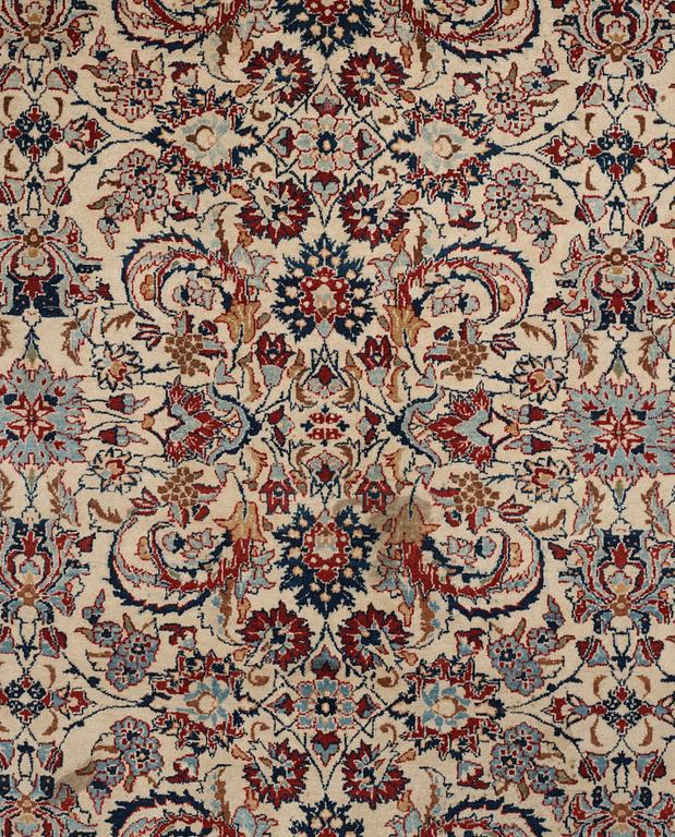 MATTO, semi-antique/Old Nain Tuteshk, part silk, ca  228 x 150 cm.