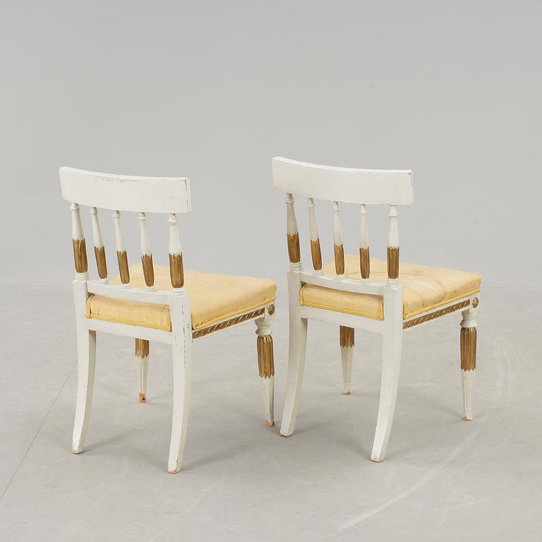 STOLAR, 2 st, sengustaviansk resp sengustaviansk stil, omkr år 1800 resp omkr år 1900.