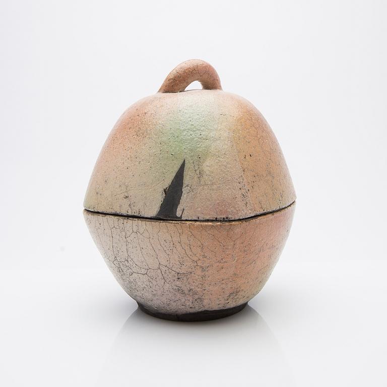 Ulf Johansson, Tea caddy, raku, Sweden, circa 2000.