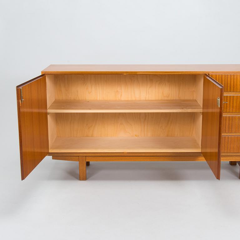 Olof Ottelin, A 1960s sideboard "Beta-series", Oy Stockmann Ab, Keravan puusepäntehdas, Finland.