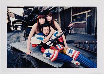 William Klein, ”Mister Freedom koffert - full set edition”, 2020.