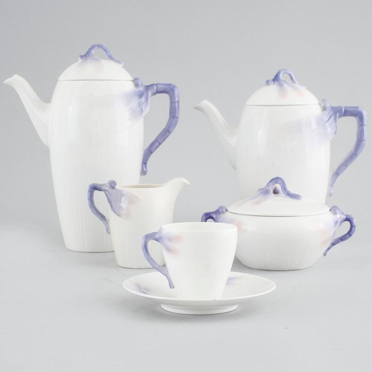 An 20 jugend piece coffee service, "Trollsländan" by Alf Wallander, Rörstrand, around year 1910.