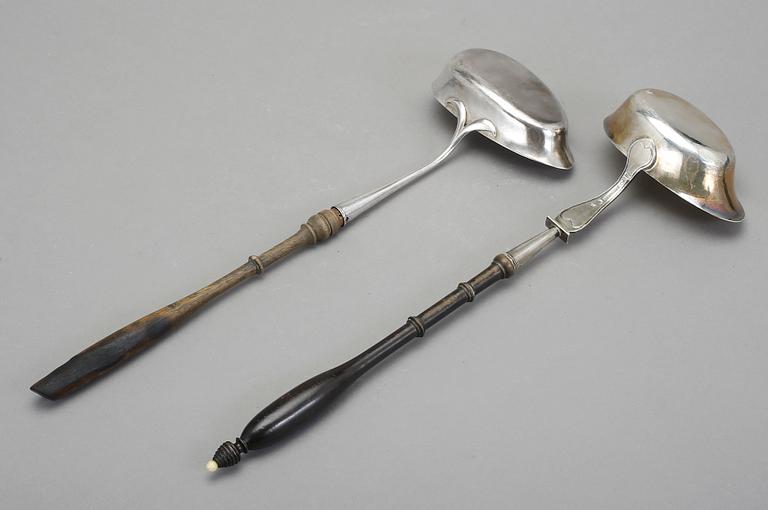 SOPPSLEVAR, 2 st, bland annat otydliga stämplar, Stockholm, 1812. Vikt ca 305 gram.